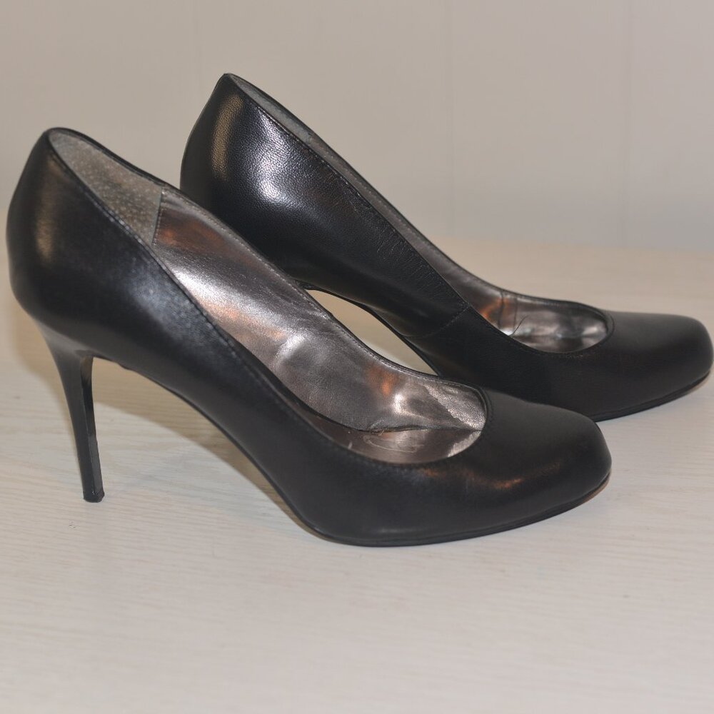 Carlos by Carlos Santana Black Round Toe Pumps 3.5" heels Size 7.5 EUC